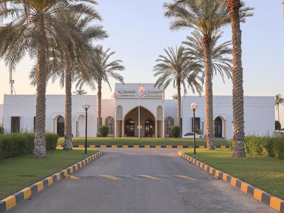بركة Capital O133 Al Sawadi Beach Resort & Spa المظهر الخارجي الصورة