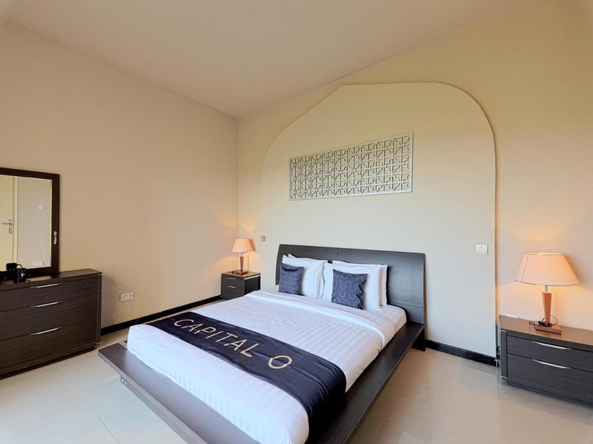 بركة Capital O133 Al Sawadi Beach Resort & Spa المظهر الخارجي الصورة