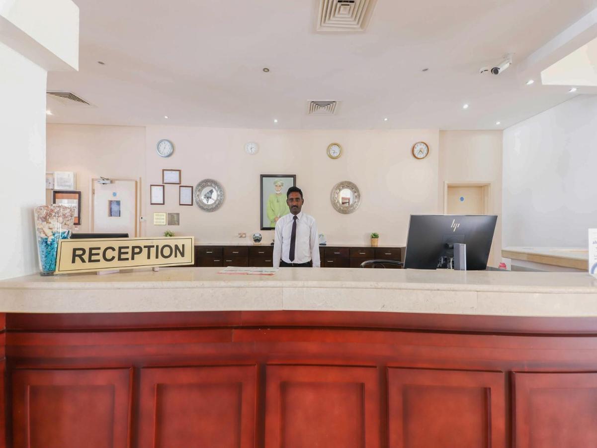 بركة Capital O133 Al Sawadi Beach Resort & Spa المظهر الخارجي الصورة