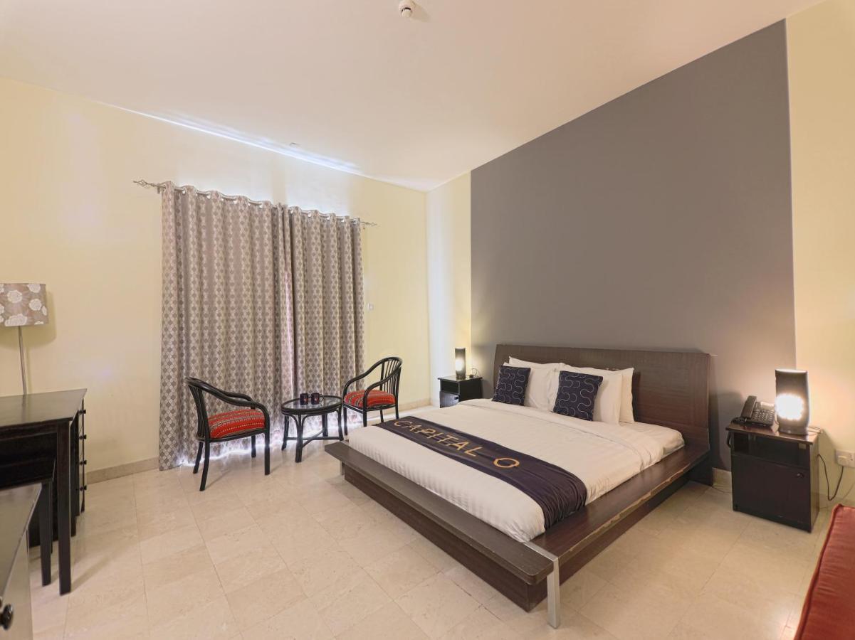 بركة Capital O133 Al Sawadi Beach Resort & Spa المظهر الخارجي الصورة